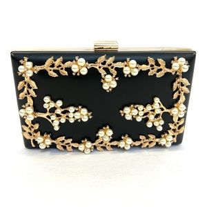 BLACK CLUTCH W/ LEAVES & PEARLS DESIGN